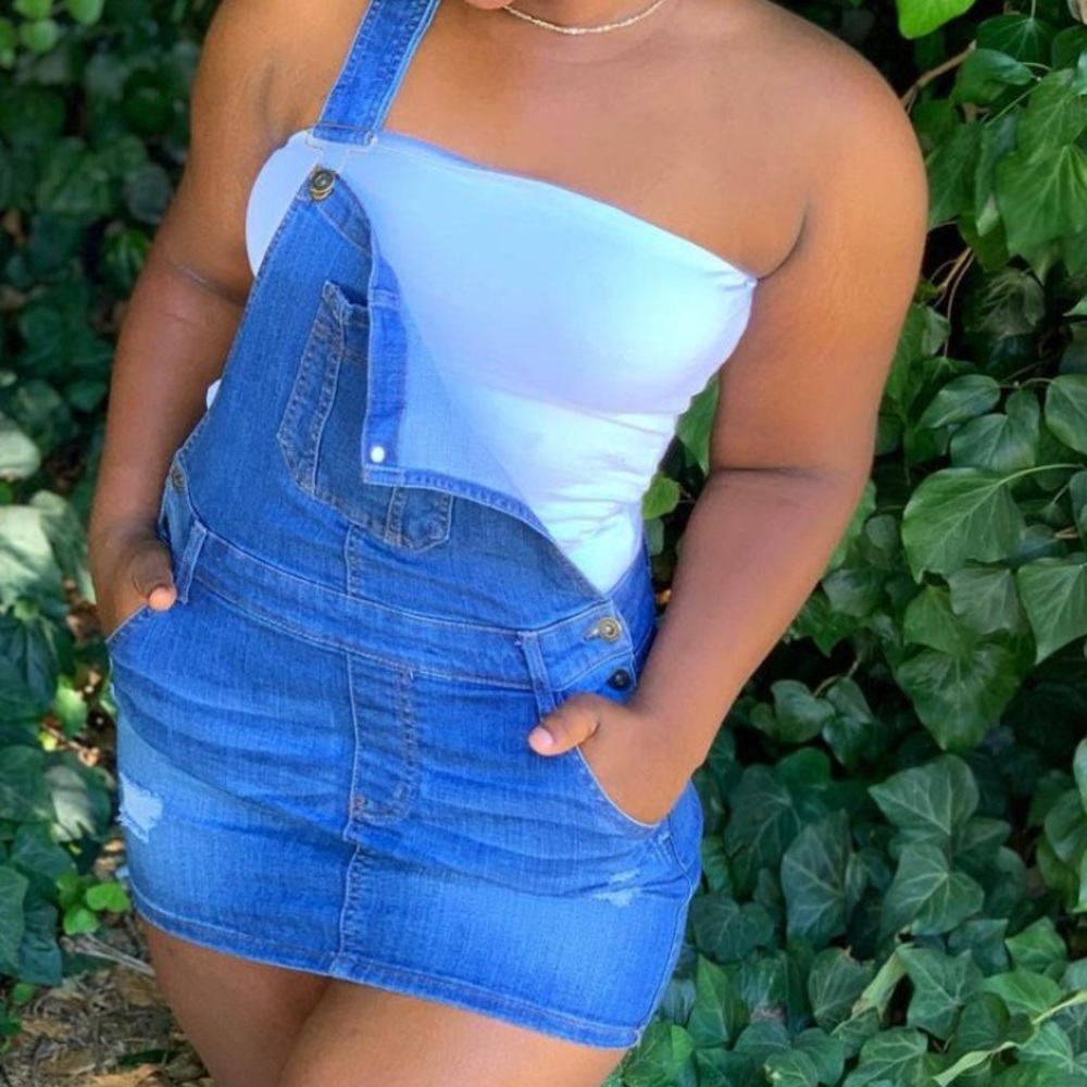 Overall skirt